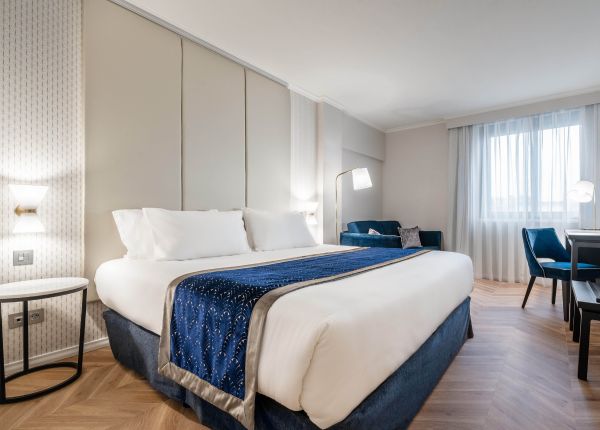 another beautiful bedroom